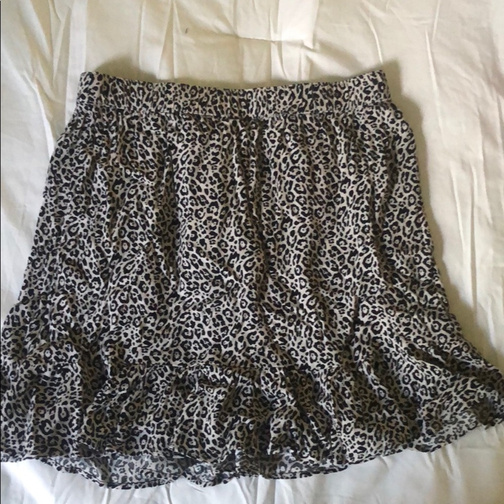 American Eagle Ruffle Hem Leopard Print Skirt